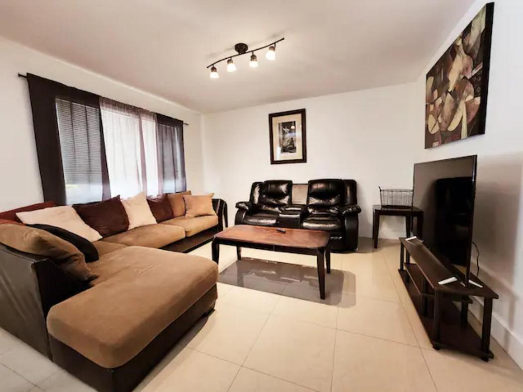 A4 - Endless Summer Rentals - Downtown Apartment Near Park, Ports, And Beach Φορτ Λόντερντεϊλ Εξωτερικό φωτογραφία