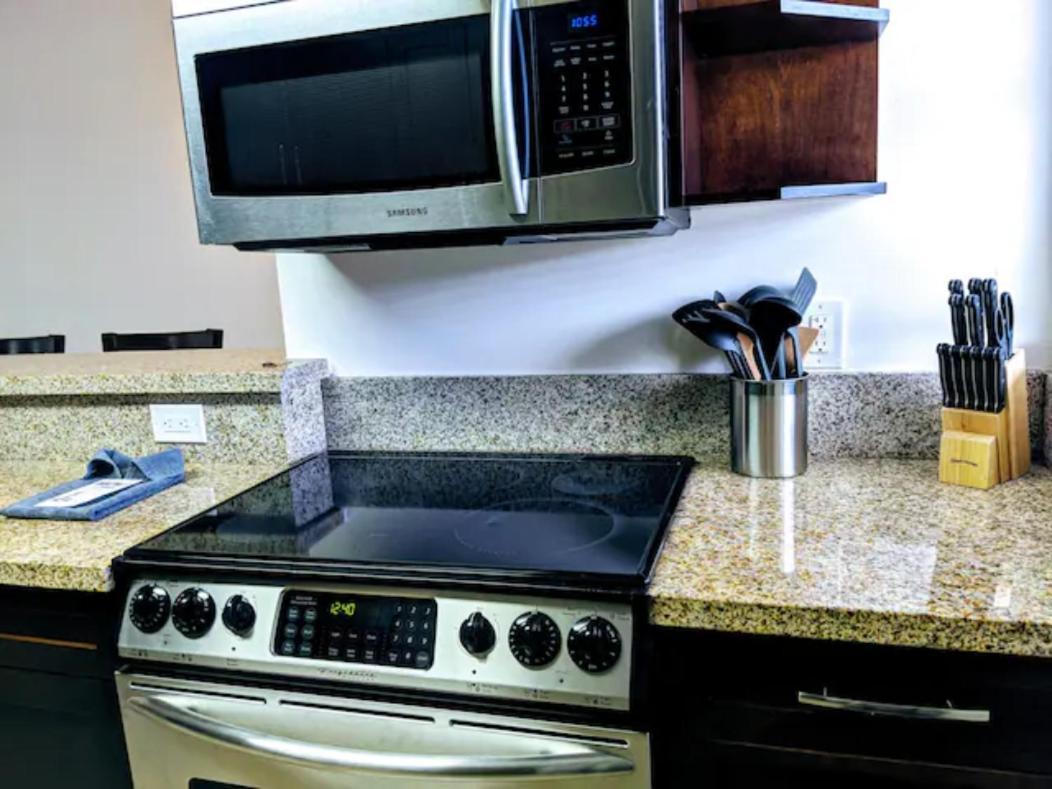 A4 - Endless Summer Rentals - Downtown Apartment Near Park, Ports, And Beach Φορτ Λόντερντεϊλ Εξωτερικό φωτογραφία
